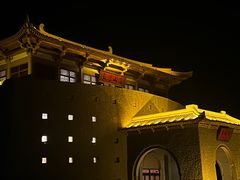 -敦煌山庄摘星阁