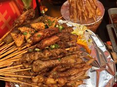 -何师烧烤Pro ·江湖川菜·小龙虾·精酿啤酒(太古里旗舰店)