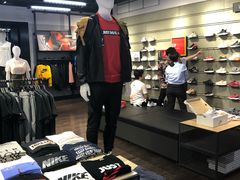 -NIKE KICKS LOUNGE体验店(北京新中关店)