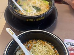 -灵芝妹子海鲜米线(香炉礁山姆店)