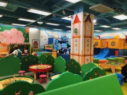 -莫莉幻想儿童乐园(郑州丹尼斯三天地店)