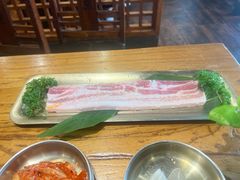 -韩景台烤肉(八大处店)