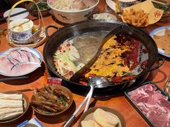 -周小明火锅(黑金冠社区店)