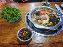 -泸州酸菜豆花火锅川师店
