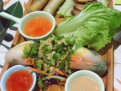 -越弥越南传统美食馆