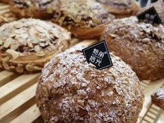 -焙丽拾光(麦凯乐直营店)