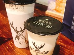 鹿丸可可鲜奶-THE ALLEY 鹿角巷(时代天街A馆店)