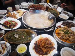 -老来福·非遗酸汤兔(凯旋路店)