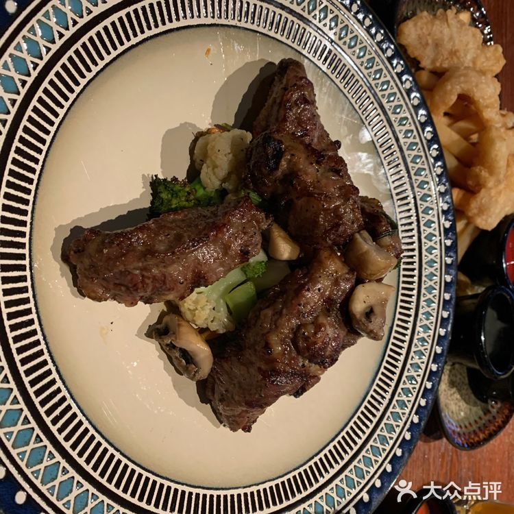 越喝越开心，斯佩尔特有点苦