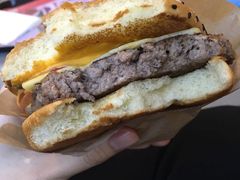 安格斯厚牛芝士堡-麦当劳(合肥之心城店)