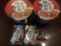 拉面-全家便利店(宜山路站店)