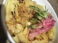 石河子凉皮-巴依兄弟西域美食(机场店)