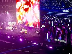 -深圳市宝安体育中心体育场