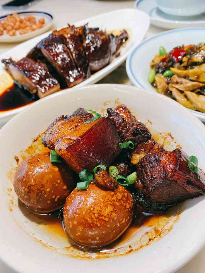 大方传统菜(德蓝店)-"到浙江德清打球,住在皇冠酒店,安排到对面.