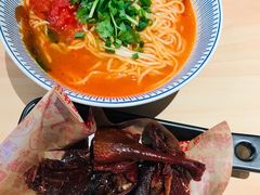 -遇见小面(站西路店)
