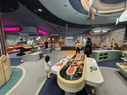 -奈尔宝家庭中心·亲子餐厅(北京东坝万达店)