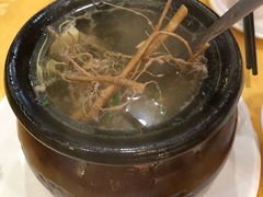 草根汤-莲花公园煎蟹(总店)
