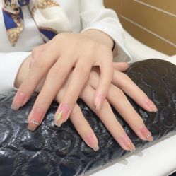 点击看大图 -蜜丝卡伦美甲美睫半永久