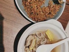 -港丽餐厅(正大店)
