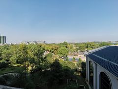 -湖北文旅洪宾红莲湖酒店