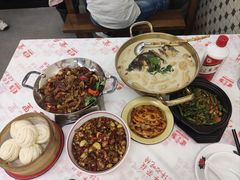 -堂瓦里·33年传统赣菜(第一街区店)