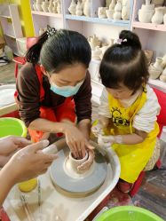 -泥娃娃DIY陶吧(易生活购物公园店)