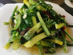 -跃进桥火烧鸡(怒江西岸店)