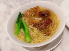 -香港百合居(LCM置汇旭辉广场店)