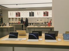 -华为授权体验店(中山公园来福士)