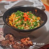 上海新店｜摩天轮下，一起赏雪撸串吃馄饨！