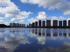 -哈拉新村