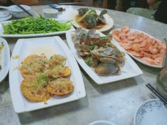 -四川小胡子海鲜(丁村万人海鲜广场店)