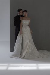 -至臻微拉婚纱摄影