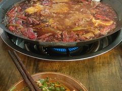 -黄潇洒老火锅(九眼桥宏济巷店)