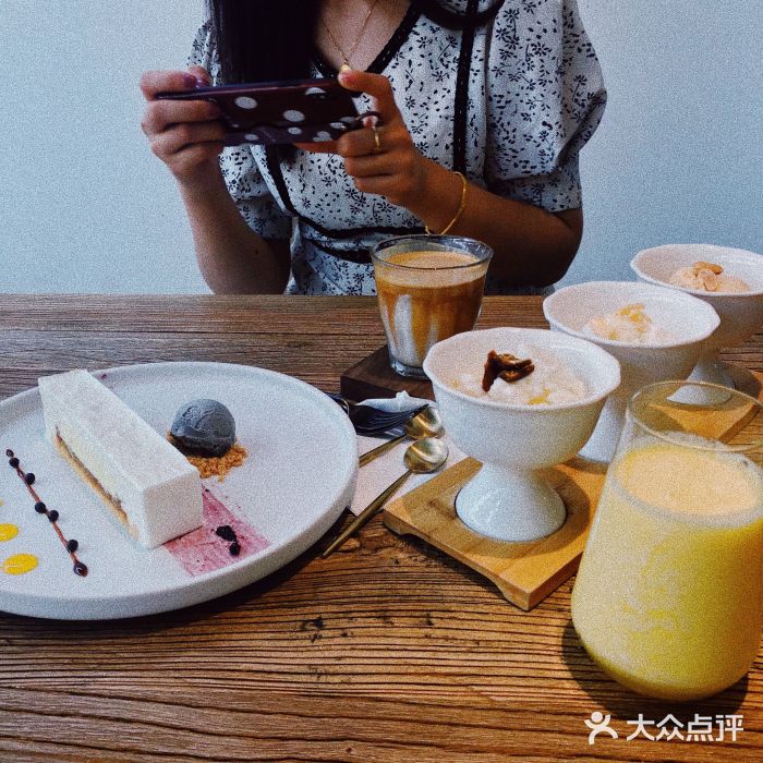 Vanilla Specialty Coffee(八大关店)百香果黄柠檬挞图片