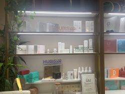 -茜茜美妍堂·华熙生物·甜朵体验中心