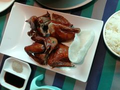 红烧乳鸽-兰桂坊粤泰美食(较场西店)