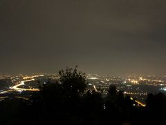 -鬼笑石后山停车场