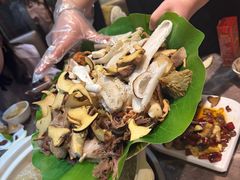 -野菌园·野生菌火锅首创第一家(关兴路总店)