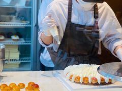 -VERIE BAKEHOUSE
