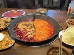 -萍姐火锅·公路夜市(武汉首店)