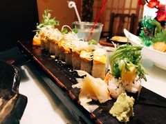 烤三文鱼芝士寿司卷-文立新麻辣烫(合生汇21街区店)