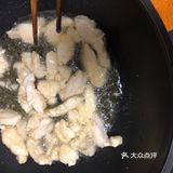 没猪肉,吃鸡肉。