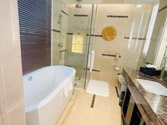 -青岛海尔洲际酒店