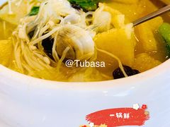 一品海鲜煲-江南村酒家