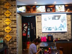 -黑白电视长沙小吃(美林M·LIVE天地东座店)