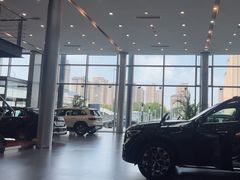 -天津波士信达奔驰4S店(卫津南路店)