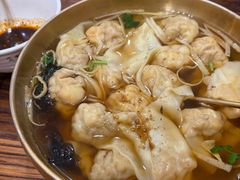 蛋黄馄饨-荣记歡喜·馄饨铺(开发区振华购物中心店)