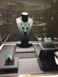 -北京七彩云南翡翠珠宝旗舰店(月坛店)