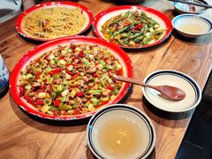 -泥糊破店小酒馆·团建聚餐(南京西路店)